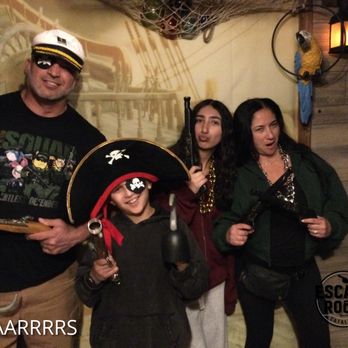 Escape Room Catalina - Escape Games Near Me - Avalon, California