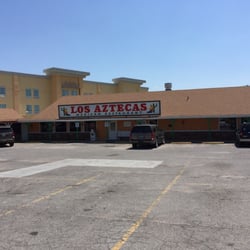 Los Aztecas - Street view