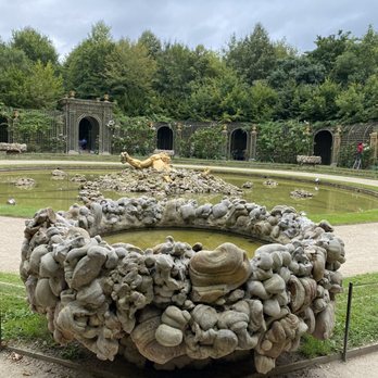 Château de Versailleo - Landmarks & Historical Buildings Near Me - Versailles, 78