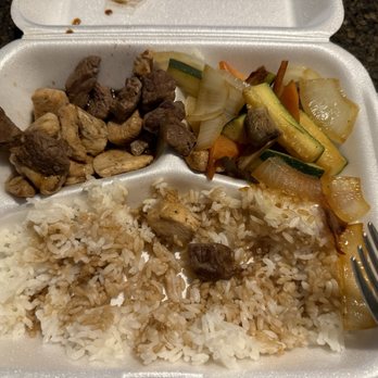 Tokyo Grill - Mixed chicken and steak hibachi combo from tokyo grill in cordova, tn - Japanese Near Me - Memphis, Tennessee
