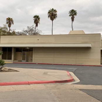Chula Vista Center - Sears Auto center closed - Shopping Centers Near Me - Chula Vista, California