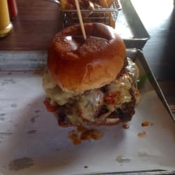 Brooklyn Burgers'n Bar