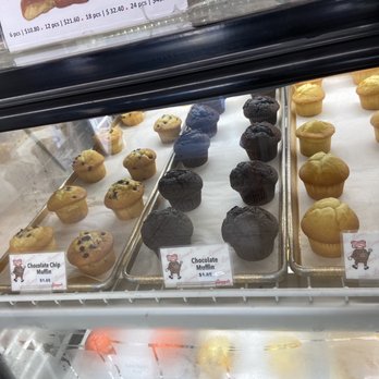 Leonard's Bakery - Bakeries Near Me - Honolulu, Hawaii