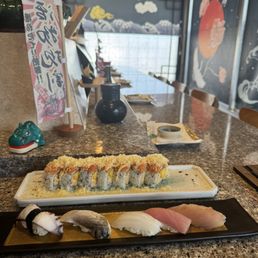 Mango Crunch Roll Octopus Mackerel Ika(Squid) Albacore Hamachi(Yellowtail)