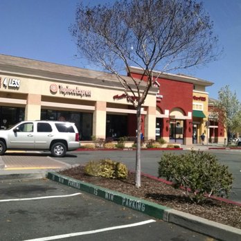 Tapioca Express - Outside - Coffee & Tea Near Me - Sacramento, California