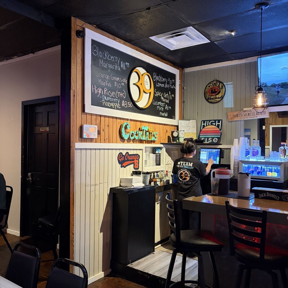 39th Ave. Bar & Grille - Bar area - Sushi Bars Near Me - North Myrtle Beach, South Carolina