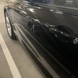 Don't mind the reflection of the car parked next to me - the body work is absolutely perfect! Don't mind the reflection of the car parked next to me - the body work is absolutely perfect!