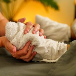 Halo Spa - Reflexology and foot masks.