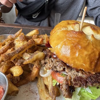 Eris Food - Yippee Ki-Yay burger - Vegan Near Me - Oceanside, California