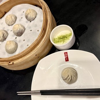 Din Tai Fung - Chocolate & Mochi Xiao Long Bao (6 each) - Dim Sum Near Me - Tigard, Oregon