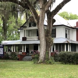 W Henry Lewis House