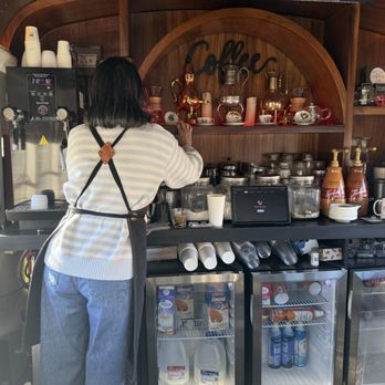 Hendrix The Bus - Coffee & Tea Near Me - Columbia, South Carolina Hendrix The Bus - Coffee & Tea Near Me - Columbia, South Carolina