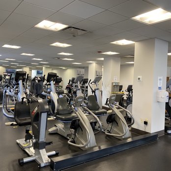 Irving Park YMCA - Cardio room - Gyms Near Me - Chicago, Illinois Irving Park YMCA - Cardio room - Gyms Near Me - Chicago, Illinois