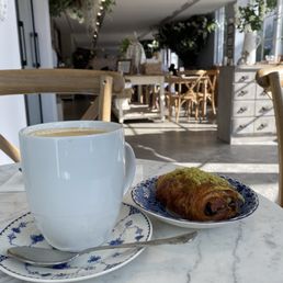Pistachio Croissant