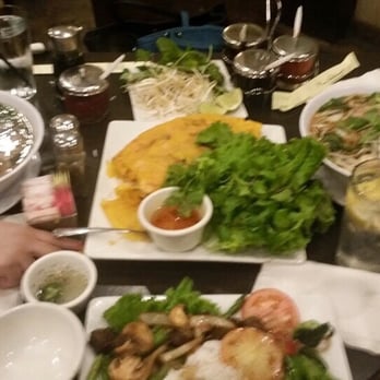 Mai's Restaurant - Beef pho , chicken pho with added veggies , crepe , and garlic chicken - Vietnamese Near Me - Houston, Texas Mai's Restaurant - Beef pho , chicken pho with added veggies , crepe , and garlic chicken - Vietnamese Near Me - Houston, Texas