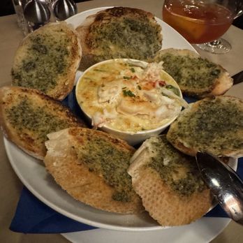 Hugo's Cellar - Crab and artichoke dip - American Near Me - Las Vegas, Nevada