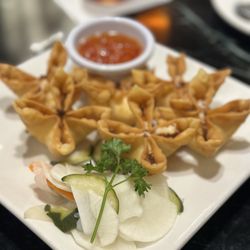 Cream cheese wontons with krab