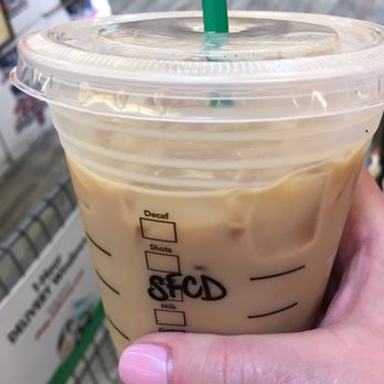 Starbucks - Iced Skinny Cinnamon Dolce Latte 9.10.17 - Coffee & Tea Near Me - Phoenix, Arizona