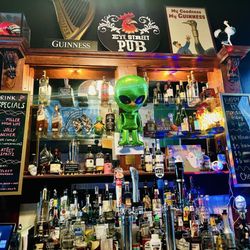 Eye Street Pub