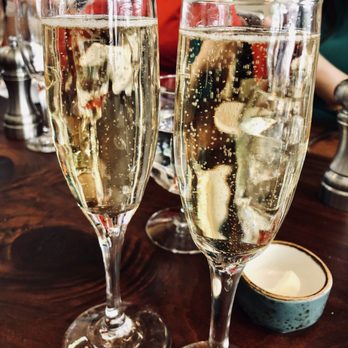 Restaurant Marché - Today's brunch ~ bottles of 2009 Argyle brut Ros Sparkling Wine , Willamette Valley & 2011 Cidre Bouch Brut!! - French Near Me - Bainbridge Island, Washington