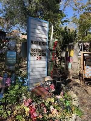 Hood Huggers International by null