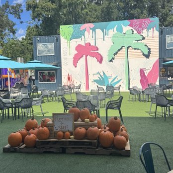 A La Cart - SoDo - Courtyard - Beer Bar Near Me - Orlando, Florida