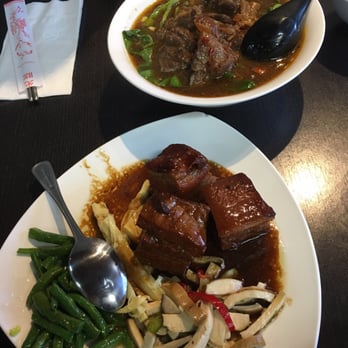 Golden Leaf - Braised pork and beef noodle soup. Oily but good - Taiwanese Near Me - San Gabriel, California Golden Leaf - Braised pork and beef noodle soup. Oily but good - Taiwanese Near Me - San Gabriel, California
