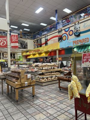 Boulineau's Foods Plus by null