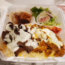 Pitas are Us - Combo plate was excellent and has a lot of food
