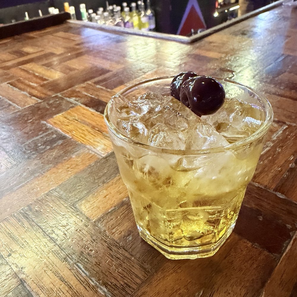 Firehouse Pub - Pubs Near Me - Lake Oswego, Oregon