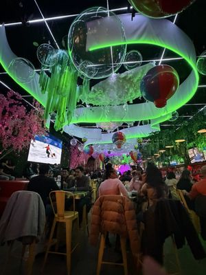 Tree House Chicago by null