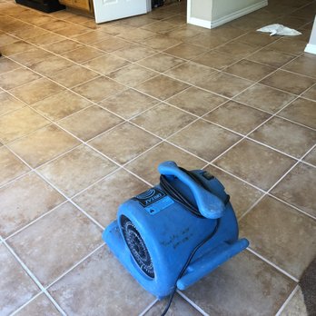 Quality Carpet & Flooring - Grout and tiles in kitchen high traffic area bright and clean! - Carpet Cleaning Near Me - Simi Valley, California Quality Carpet & Flooring - Grout and tiles in kitchen high traffic area bright and clean! - Carpet Cleaning Near Me - Simi Valley, California