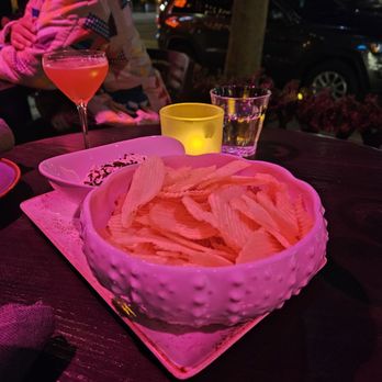 Lamella Tavern - Onion dip and chips - Cocktail Bars Near Me - San Jose, California