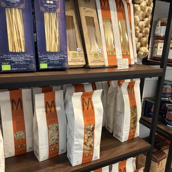 Un Posto Italiano - Pastas - Pasta Shops Near Me - Brooklyn, New York Un Posto Italiano - Pastas - Pasta Shops Near Me - Brooklyn, New York