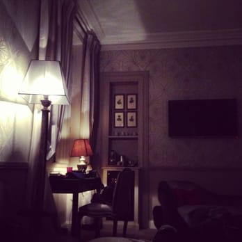 Hôtel West-End - Room 01 - Hotels Near Me - Paris, 75 Hôtel West-End - Room 01 - Hotels Near Me - Paris, 75