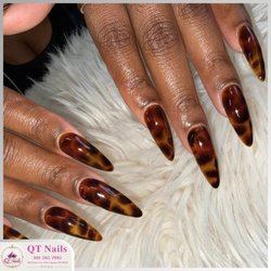 QT Nails