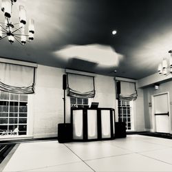 DJ Ronnie Roux - Wedding DJ