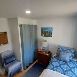 Oasis Senior Advisors Puget Sound - My mother's room in Marysville, WA in the Adult Care Home Langley helped me find.