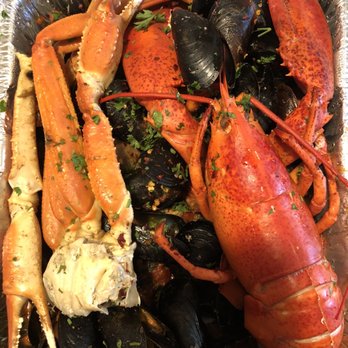 Gilligan's Clam Bar & Grill - Seafood Near Me - Pomona, New York