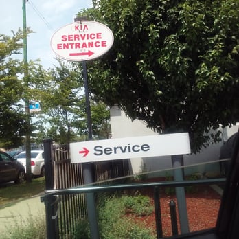 Evergreen Kia - "Service" ya if you say so... - Car Dealers Near Me - Chicago, Illinois