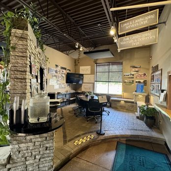 Blüm Coffee Garden - Coffee & Tea Near Me - Greenfield, Wisconsin