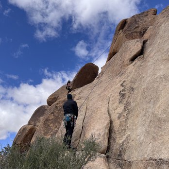 Cliffhanger Guides - Climbing Near Me - Joshua Tree, California