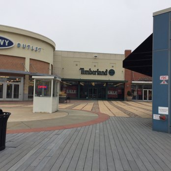 Tanger Outlets Atlantic City - More stores.. what a cool open area for the kids to run! - Outlet Stores Near Me - Atlantic City, New Jersey