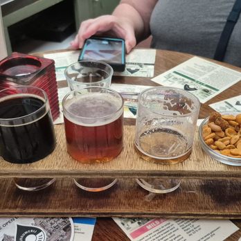 Brouwerij De Prael - Flight.  Milk stoit, dark ipa, liquid bacon, ipa. - Brewpubs Near Me - Amsterdam, New Hampshire