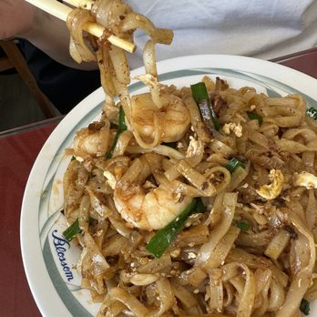 Curry Leaves Bistro - Penang Char Koay Teow - Malaysian Near Me - Pleasanton, California