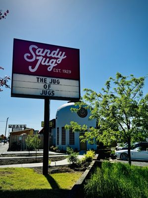 Sandy Jug by null