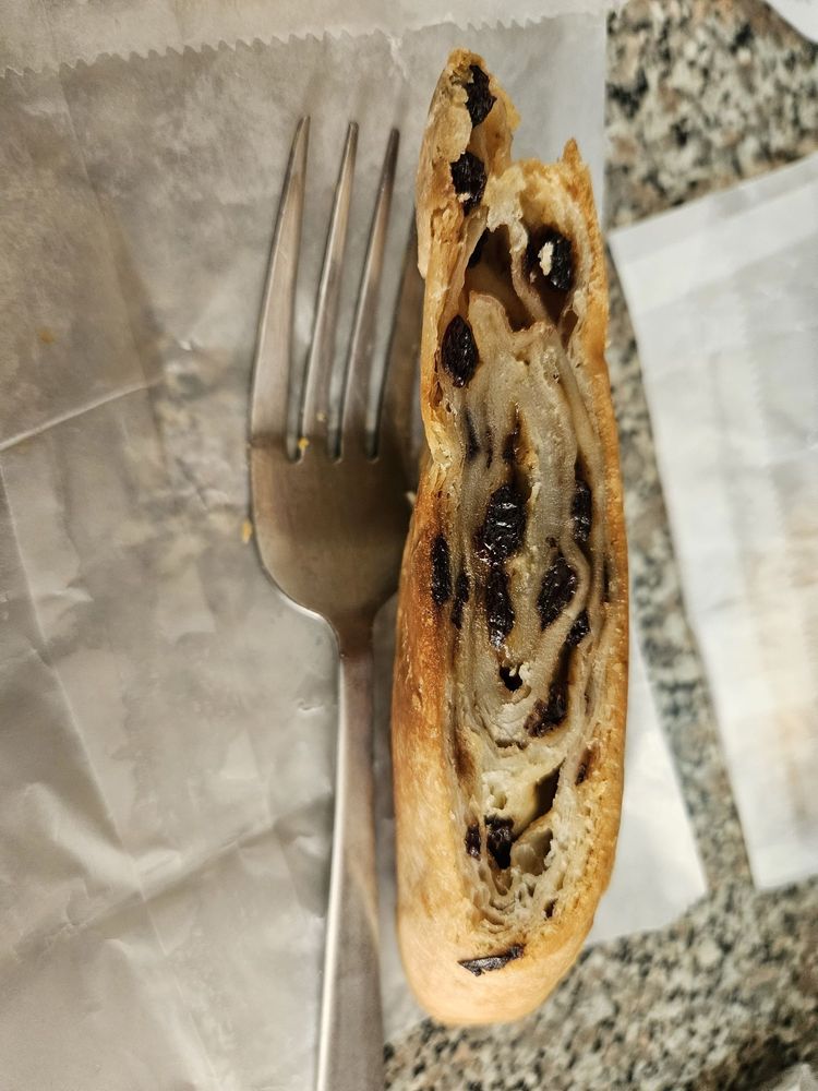 Suzy's Roti Parlour