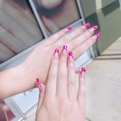 Happy Nails & Spa