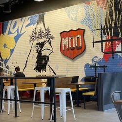 MOD Pizza - Interior
