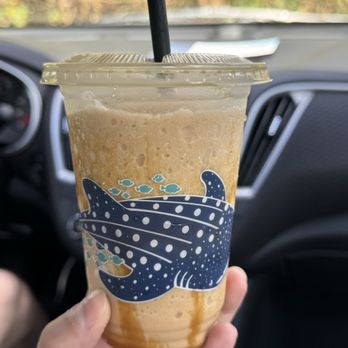 Little Fish Coffee - Jitterbug - 16oz. Caramel - Cafes Near Me - Koloa, Hawaii Little Fish Coffee - Jitterbug - 16oz. Caramel - Cafes Near Me - Koloa, Hawaii